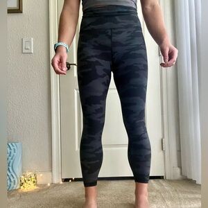 Athleta Elation Camo 7/8 Legging